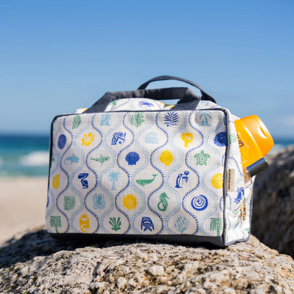 Toiletry Bags / Africa Deep (Sea Sand)