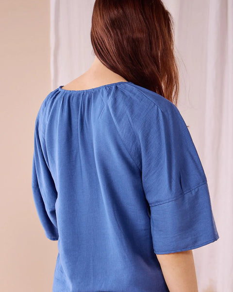 Amy - Pacific Blue: Flowy V-neck blouse