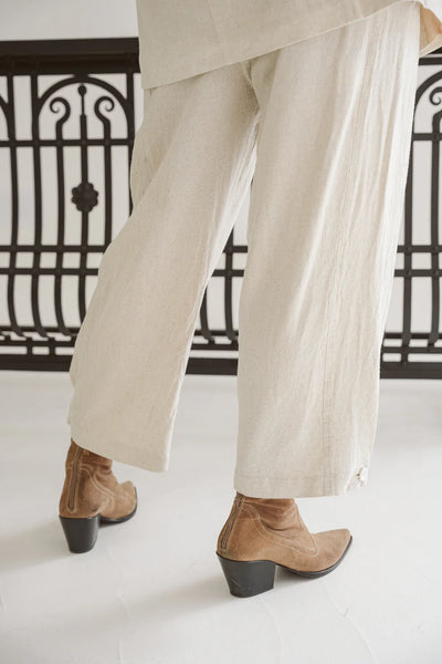 Just Cruizin Callie Linen Tapered Pants in Neutral