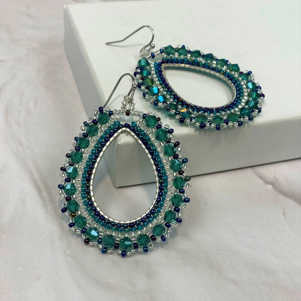 Full Frida in Sage Green & Flecks of Blue (Silver)