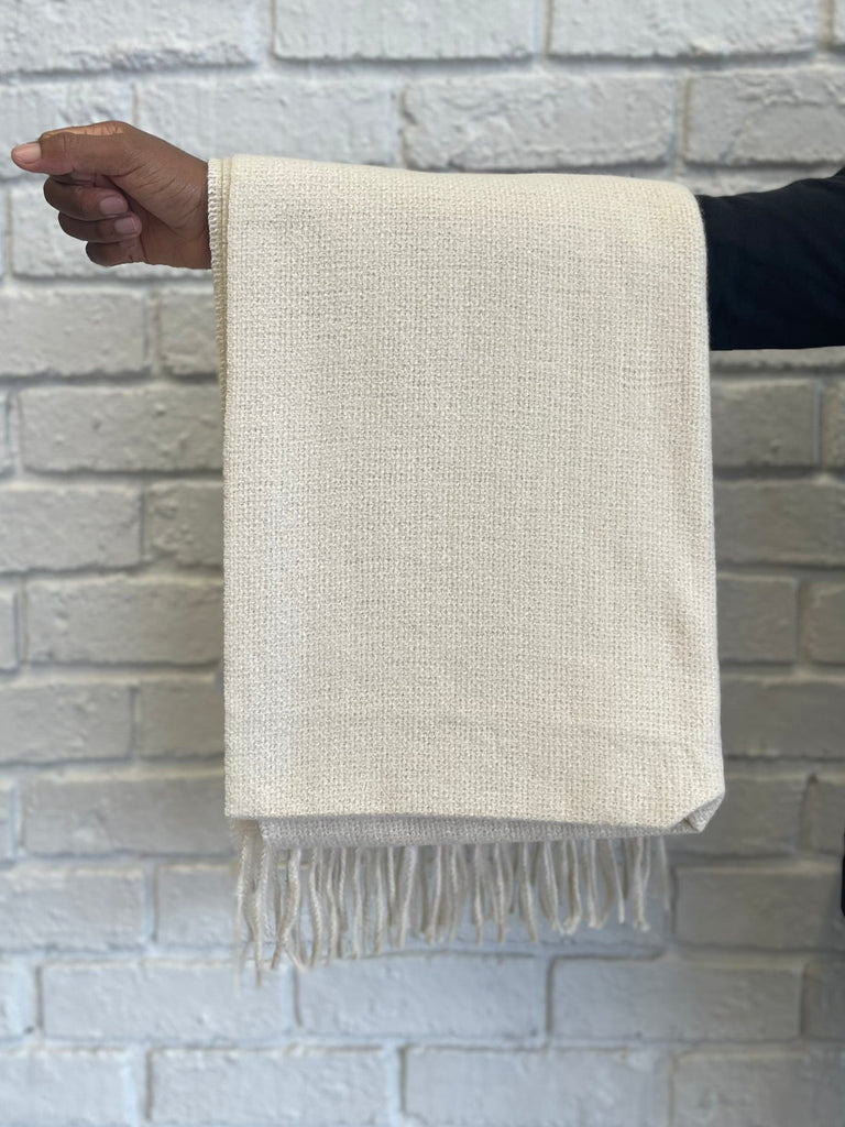 Cosy Bouclé Scarf in Milk