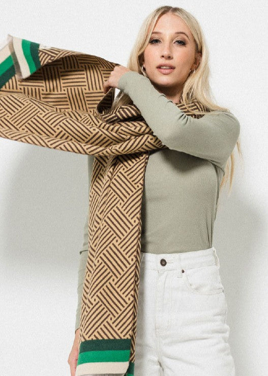 Crisscross Border Wrap | Brown