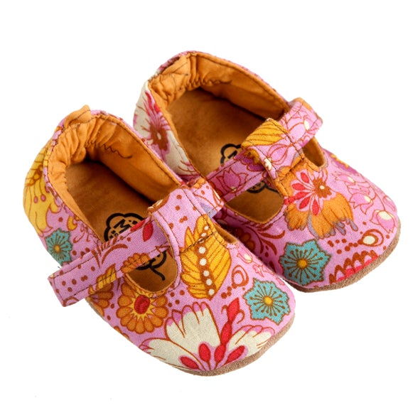Myang T-Bar / Girl - Folk Floral