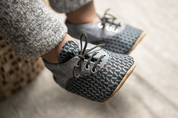 Myang Takkie / Boys - Black and Grey