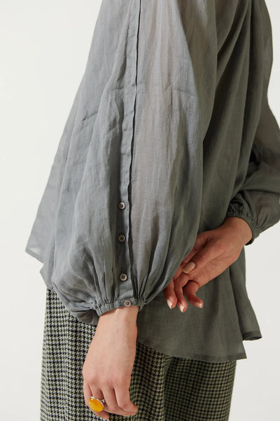 Ren Billow Sleeve Blouse in Gravel