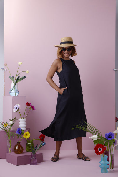 Stella Maxi in Black