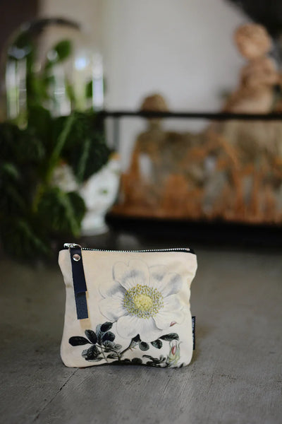 Coin Bag Velvet - Black Flower on Cream (CB/10)