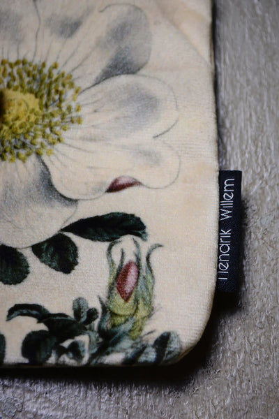 Coin Bag Velvet - Black Flower on Cream (CB/10)