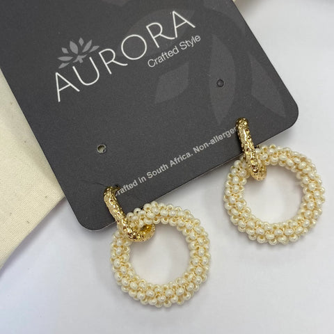 Aurora Princess Drop in Pearl (Gold)