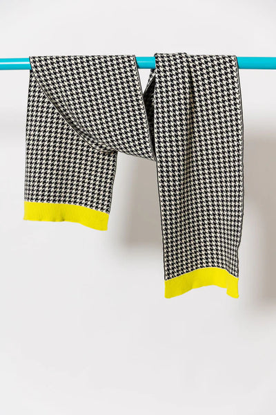 Houndstooth Cotton Wrap in Yellow