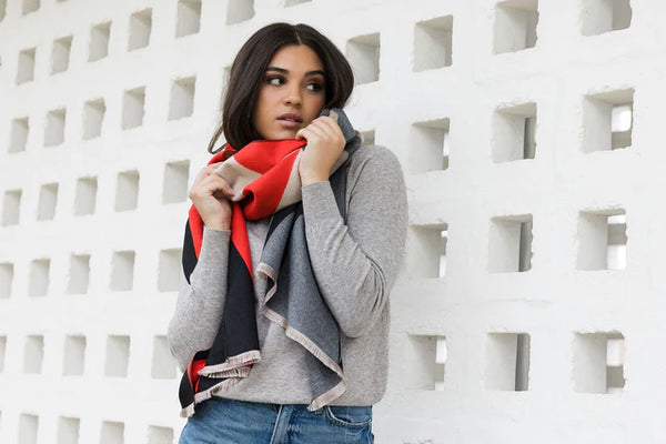 Geo Triangle Wrap | Black/Red