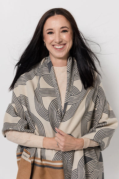 Arabesque Wrap | Grey/Camel