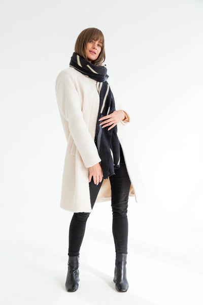 Kinda Chrissy Coat Textured Ivory