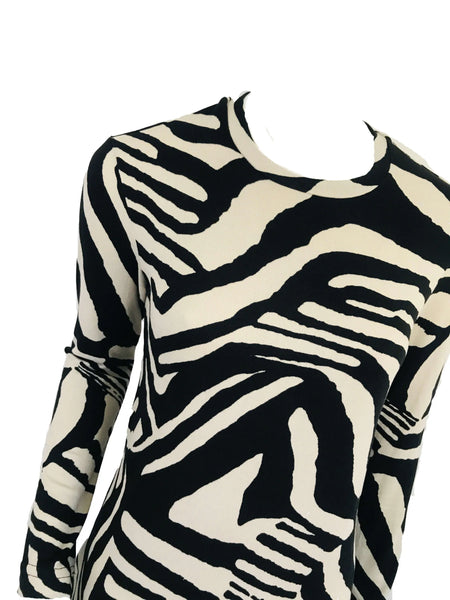 Pleat Back Top – Sand Black