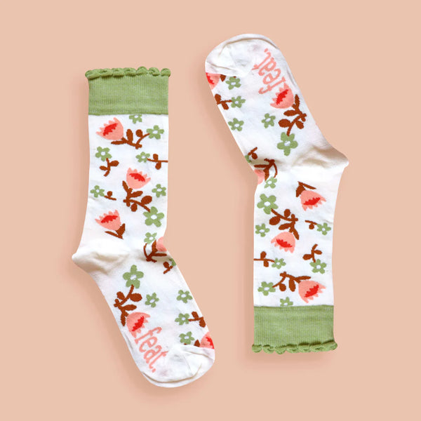Ladies’ Cream Protea Frill socks | Protea socks made in South Africa