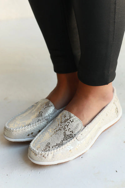 Julz Sable in Gold Snake