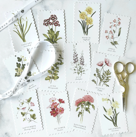 Scalloped Birth Flower Gift Tags (set of 12)