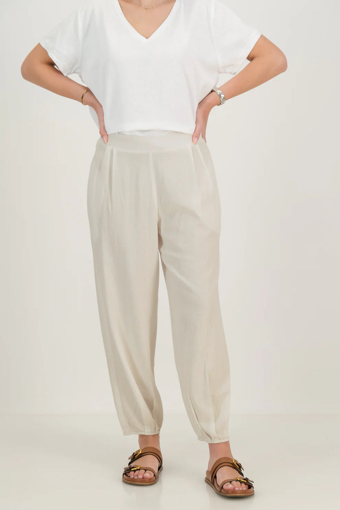 Just Cruizin Marisa Linen Pleat Cuff Pants in Natural