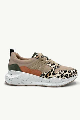 Julz Wade Sneaker in Beige & Leopard