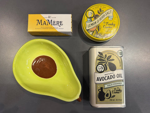 Avo oil hamper