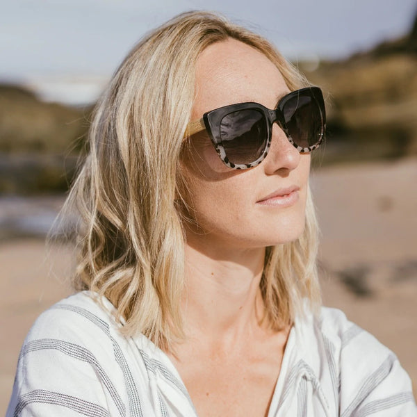 SOEK Riviera Black/Ivory Tortoise
