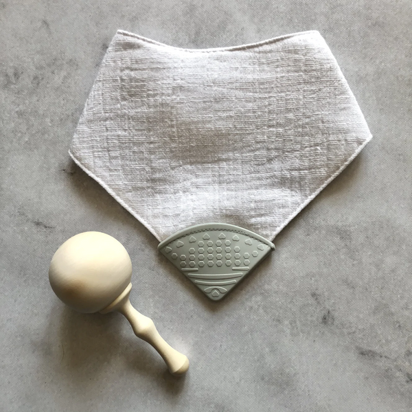 Teether bib