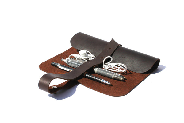 Major John Genuine Leather Cable and Pen Roll-up